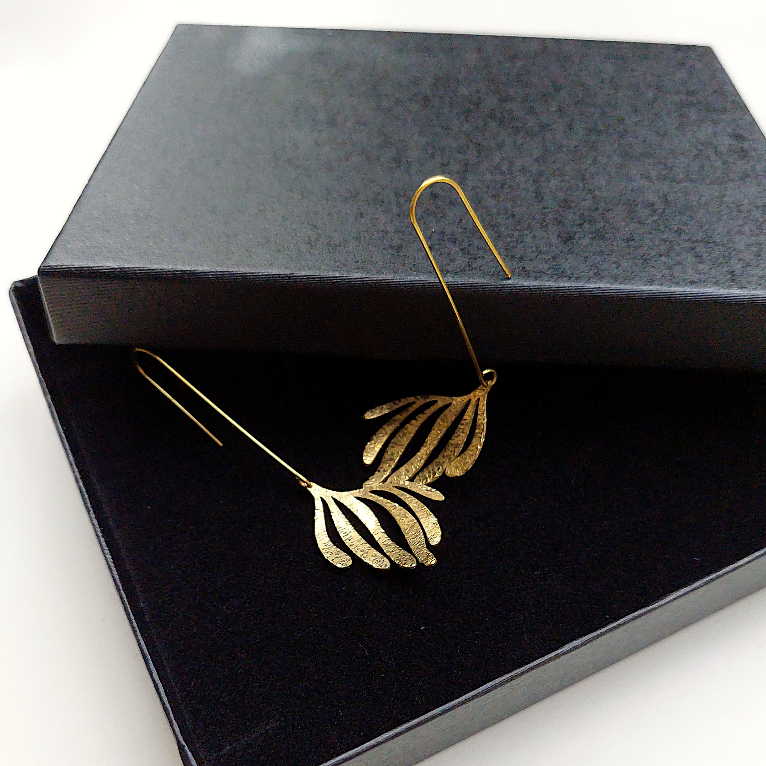 Laridae Design - Mjedene naušnice AMELIA