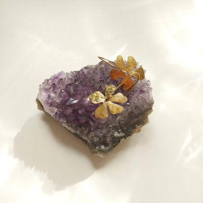 Laridae Design - Mjedene naušnice DAISY